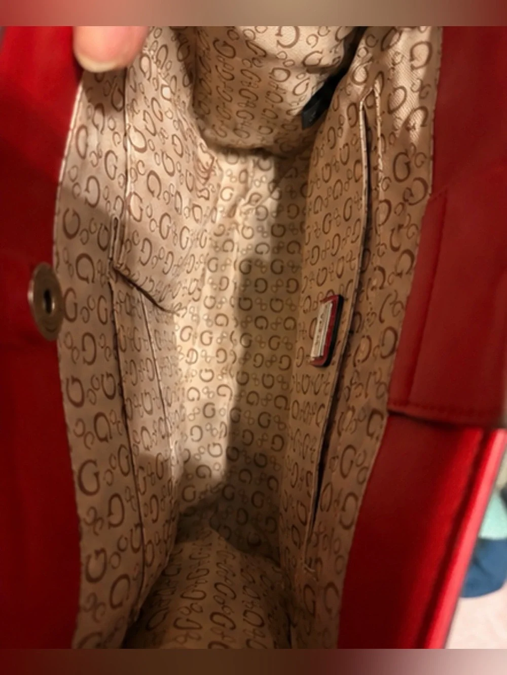 Guess vy780806 red